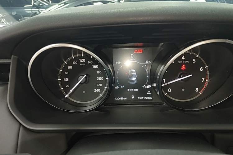 Used Land Rover Discovery 2017 3.0 SC V6 HSE Instrument Cluster