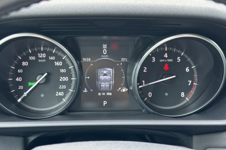 Used Land Rover Discovery 2017 3.0 SC V6 HSE Instrument Cluster