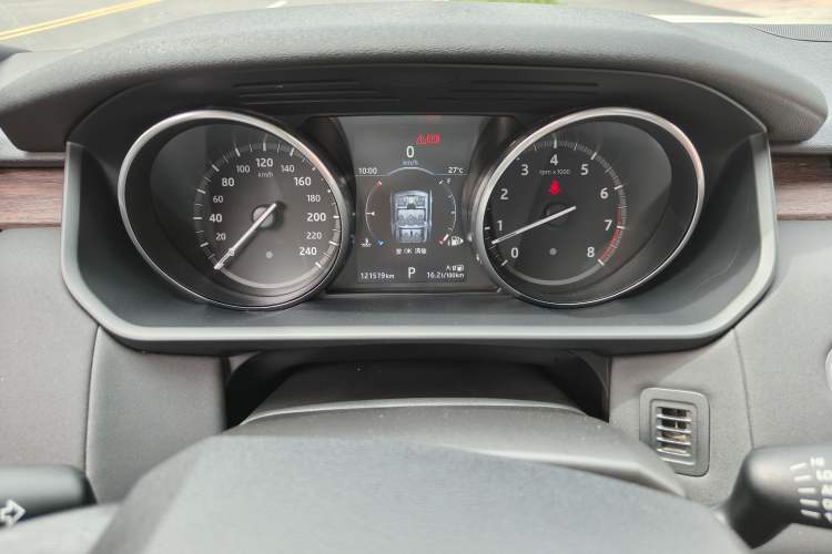 Used Land Rover Discovery 2017 3.0 SC V6 HSE LUXURY Instrument Cluster