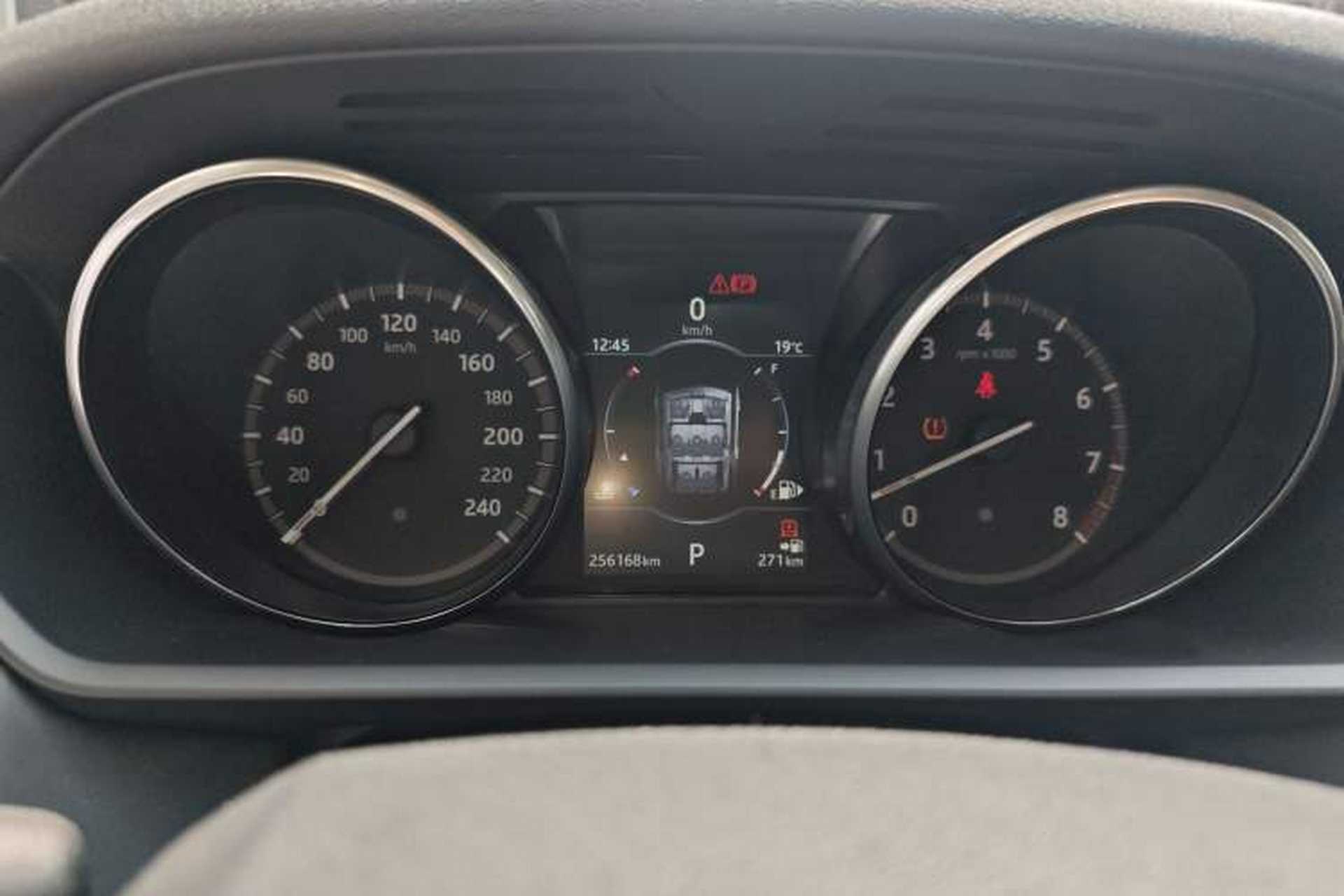 Used Land Rover Discovery 2017 3.0 SC V6 SE Instrument Cluster