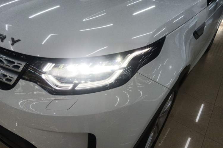 Used Land Rover Discovery 2017 3.0 SC V6 HSE Left Front Headlight