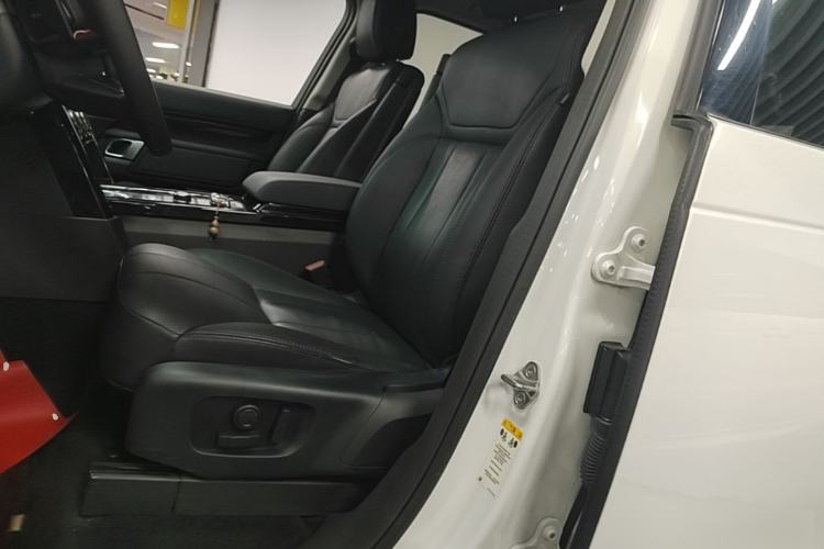Used Land Rover Discovery 2017 3.0 SC V6 HSE Left Front Seat