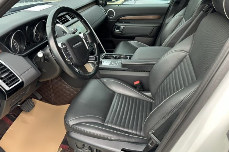 Used Land Rover Discovery 2017 3.0 SC V6 HSE Left Front Seat