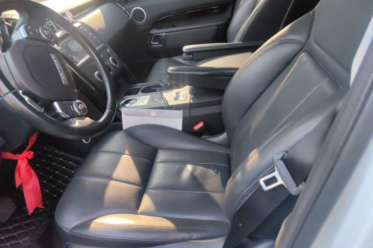 Used Land Rover Discovery 2017 3.0 SC V6 SE Left Front Seat
