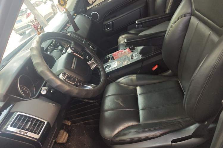 Used Land Rover Discovery 2017 3.0 SC V6 SE Left Front Seat