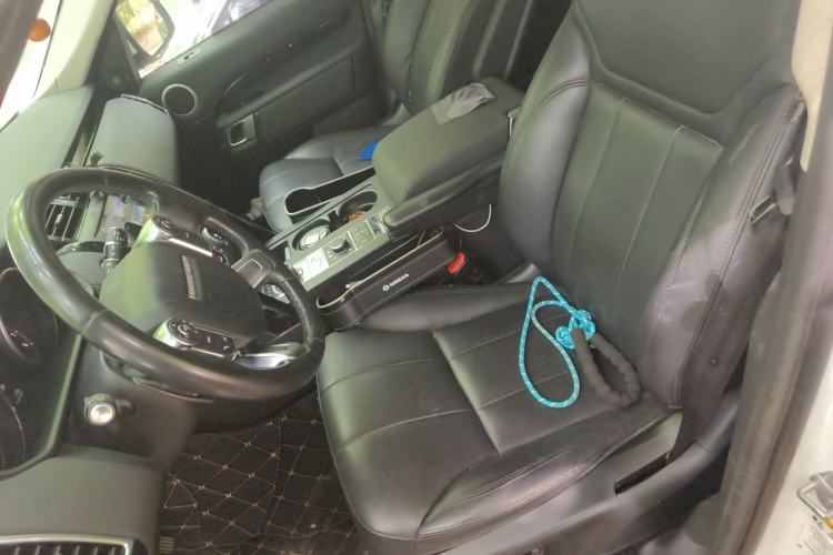 Used Land Rover Discovery 2017 3.0 SC V6 S Left Front Seat
