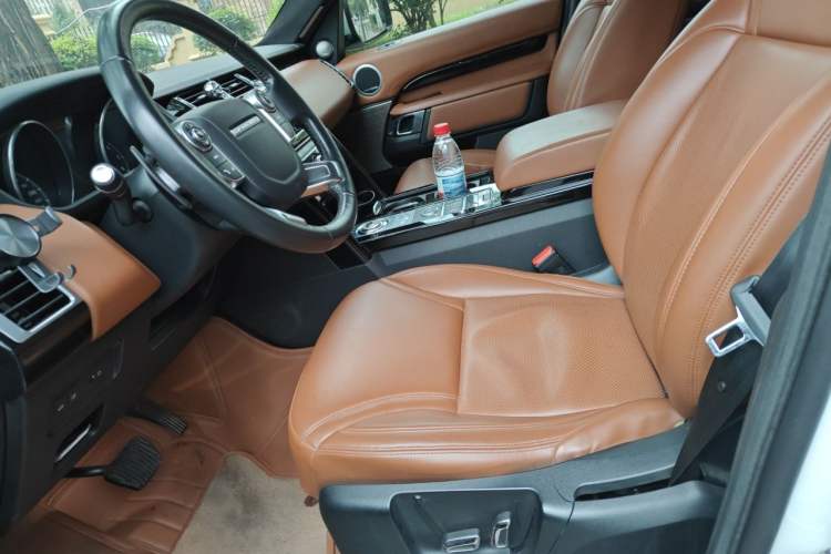 Used Land Rover Discovery  Left Front Seat
