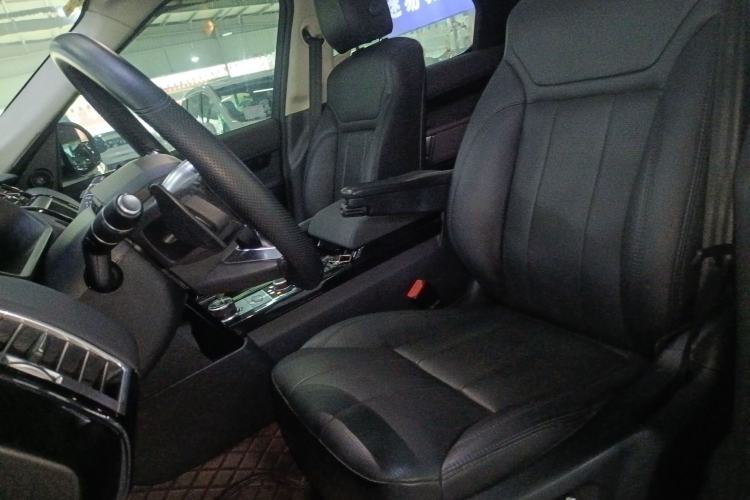 Used Land Rover Discovery 2017 3.0 SC V6 SE Left Front Seat