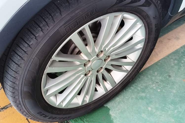 Used Land Rover Discovery 2017 3.0 SC V6 HSE Left Front Wheel Hub