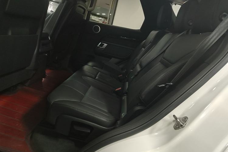 Used Land Rover Discovery 2017 3.0 SC V6 HSE Left Rear Seat