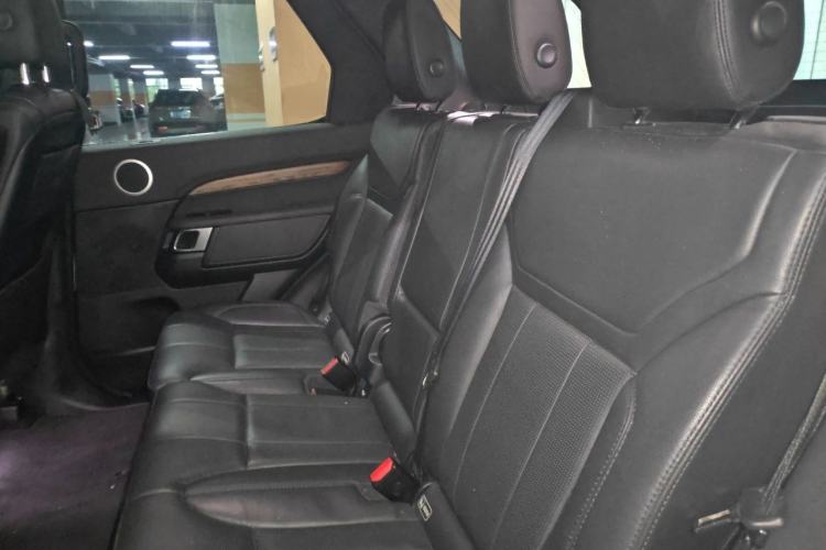Used Land Rover Discovery 2017 3.0 SC V6 HSE Left Rear Seat