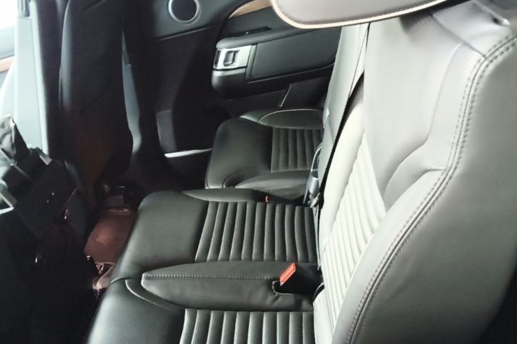 Used Land Rover Discovery 2017 3.0 SC V6 HSE Left Rear Seat