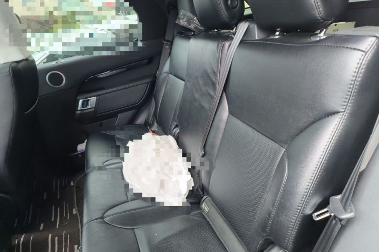 Used Land Rover Discovery  Left Rear Seat