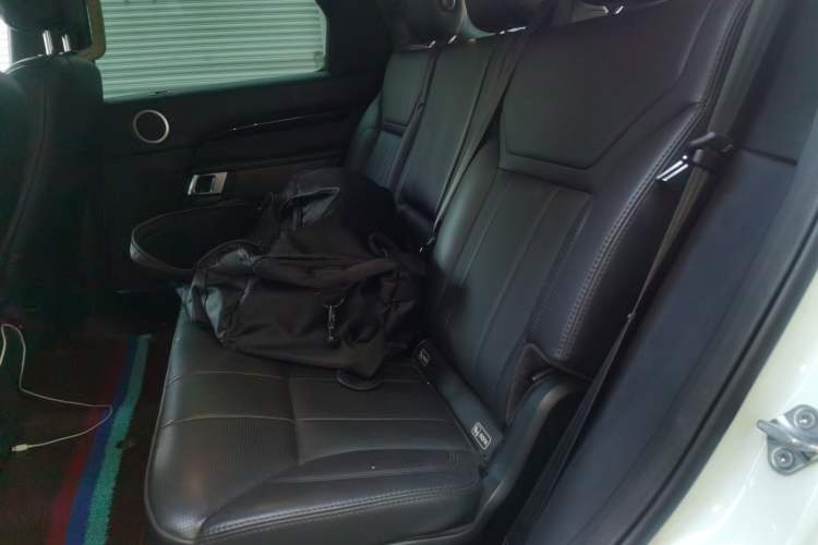 Used Land Rover Discovery 2017 3.0 SC V6 S Left Rear Seat