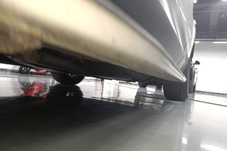 Used Land Rover Discovery 2017 3.0 SC V6 SE Left Side Sill