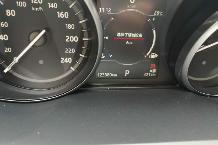 Used Land Rover Discovery 2017 3.0 SC V6 SE Odometer Close Up