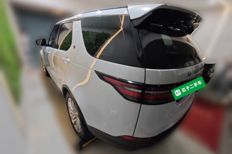 Used Land Rover Discovery 2017 3.0 SC V6 HSE Rear Left 45 Deg