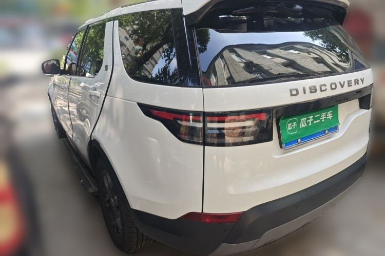 Used Land Rover Discovery 2017 3.0 SC V6 SE Rear Left 45 Deg