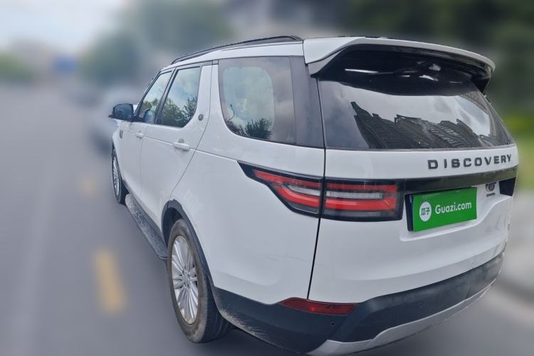 Used Land Rover Discovery 2017 5th Generation 3.0 V6 HSE Rear Left 45 Deg