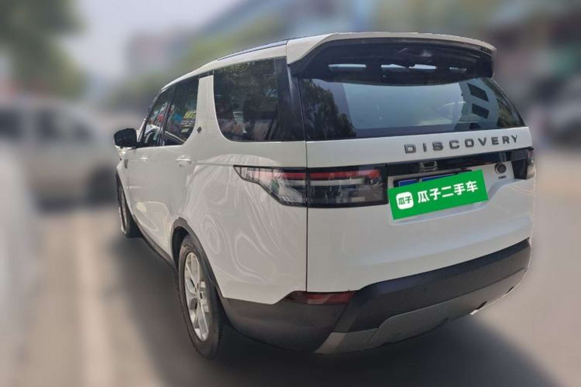 Used Land Rover Discovery 2017 3.0 SC V6 SE Rear Left 45 Deg