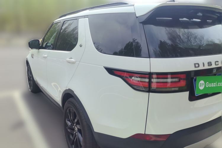 Used Land Rover Discovery 2017 3.0 SC V6 HSE Rear Left 45 Deg