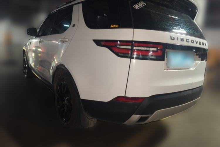Used Land Rover Discovery 2017 3.0 SC V6 HSE Rear Left 45 Deg