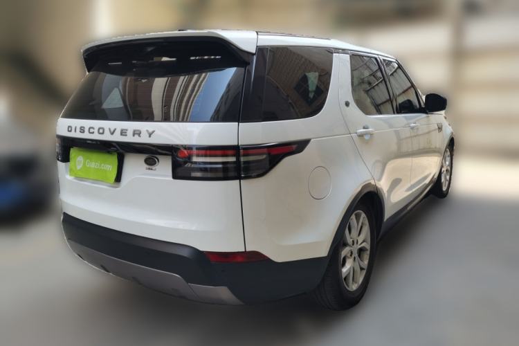 Used Land Rover Discovery 2017 3.0 SC V6 SE Rear Right 45 Deg