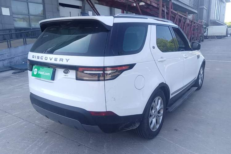 Used Land Rover Discovery 2017 3.0 SC V6 S Rear Right 45 Deg