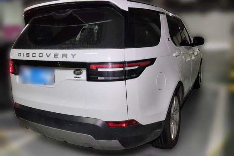 Used Land Rover Discovery 2017 3.0 SC V6 SE Rear Right 45 Deg