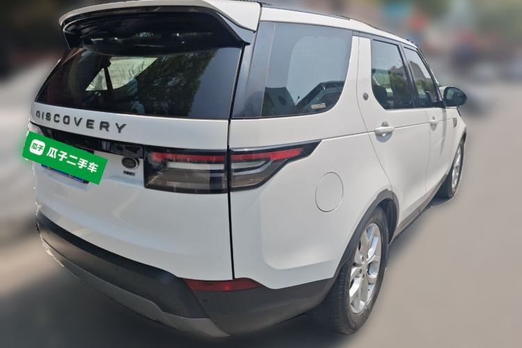 Used Land Rover Discovery 2017 3.0 SC V6 SE Rear Right 45 Deg
