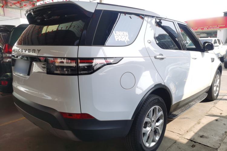 Used Land Rover Discovery 2017 3.0 SC V6 S Rear Right 45 Deg