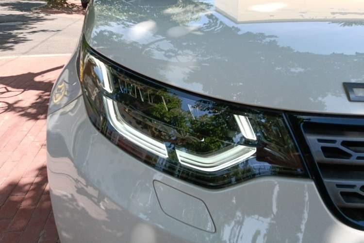 Used Land Rover Discovery 2017 3.0 SC V6 SE Right Front Headlight