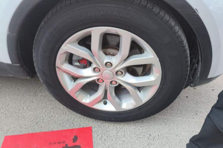 Used Land Rover Discovery 2017 3.0 SC V6 S Right Front Wheel Hub