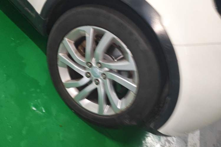 Used Land Rover Discovery 2017 3.0 SC V6 HSE Right Front Wheel Hub