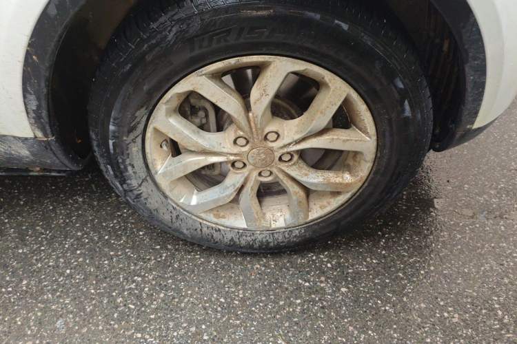 Used Land Rover Discovery 2017 3.0 SC V6 S Right Front Wheel Hub