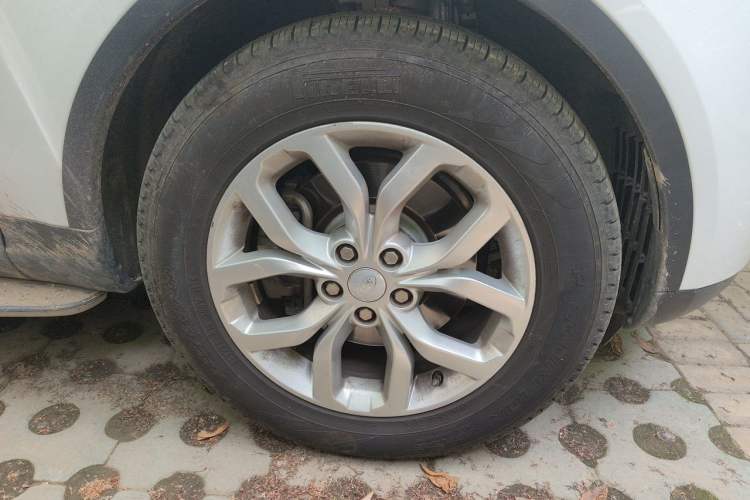 Used Land Rover Discovery 2017 3.0 SC V6 S Right Front Wheel Hub