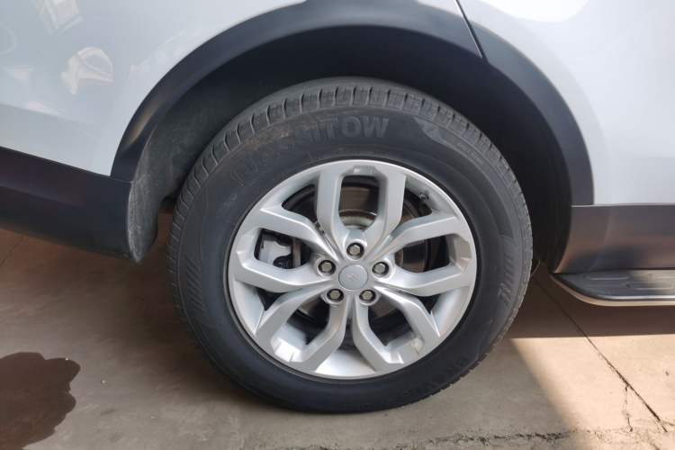 Used Land Rover Discovery 2017 3.0 SC V6 S Right Rear Wheel Hub