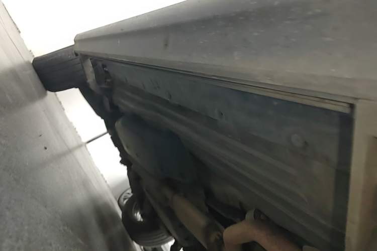 Used Land Rover Discovery 2017 3.0 SC V6 HSE Right Side Sill