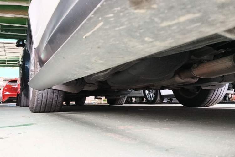 Used Land Rover Discovery 2017 3.0 SC V6 HSE Right Side Sill