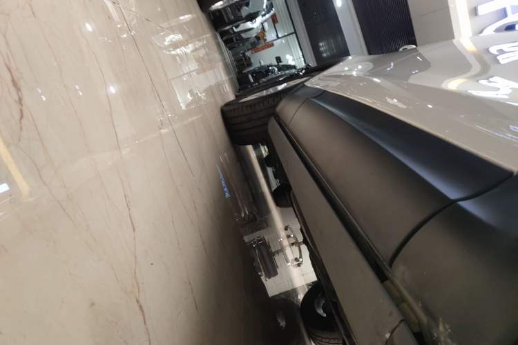 Used Land Rover Discovery 2017 3.0 SC V6 HSE Right Side Sill