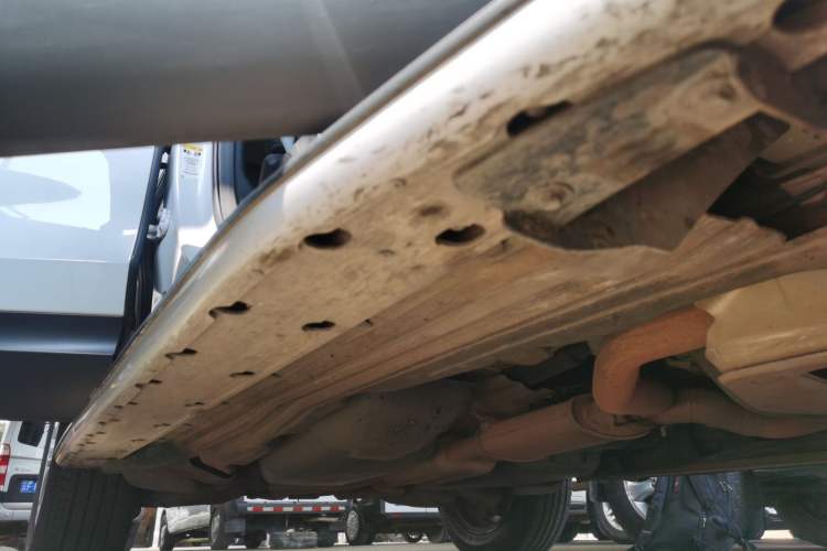Used Land Rover Discovery 2017 3.0 SC V6 S Right Side Sill