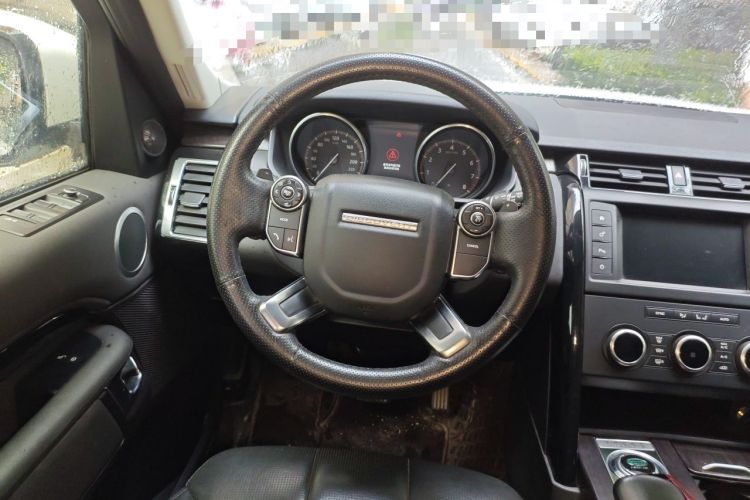 Used Land Rover Discovery 2017 3.0 SC V6 S Steering Wheel