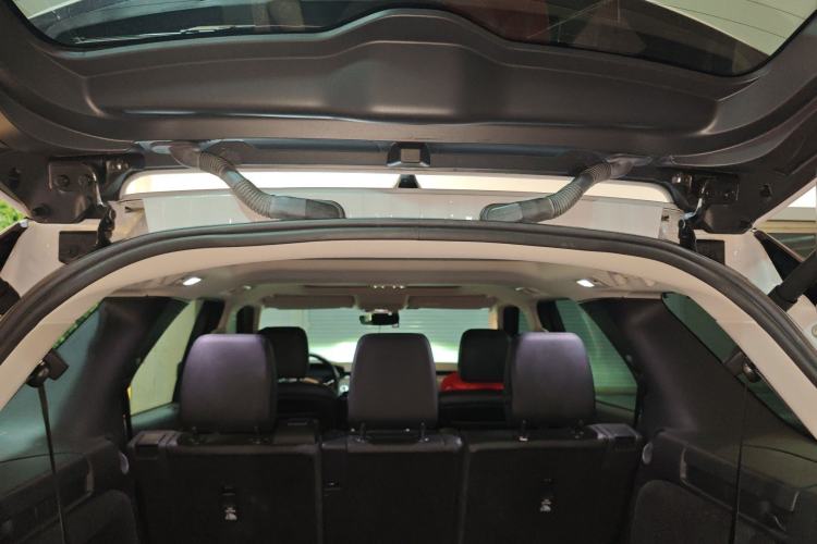 Used Land Rover Discovery 2017 3.0 SC V6 HSE Trunk