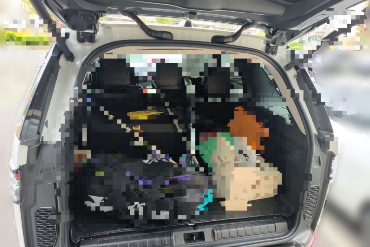 Used Land Rover Discovery  Trunk