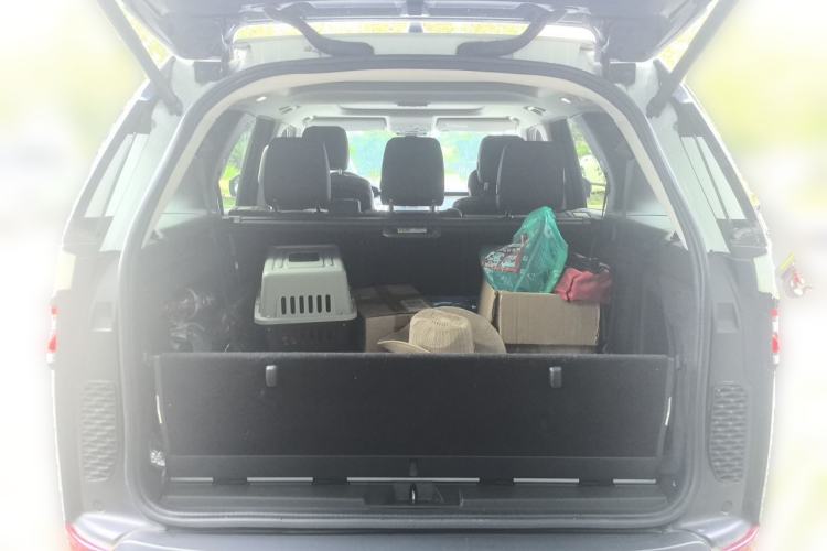 Used Land Rover Discovery 2017 3.0 SC V6 HSE Trunk