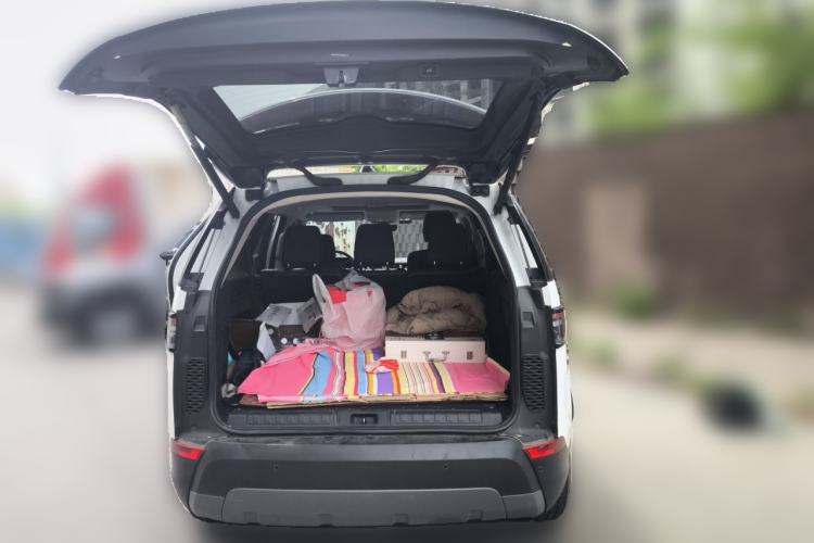 Used Land Rover Discovery  Trunk