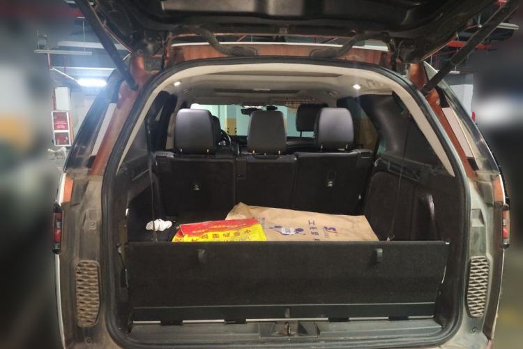 Used Land Rover Discovery 2017 3.0 SC V6 HSE Trunk
