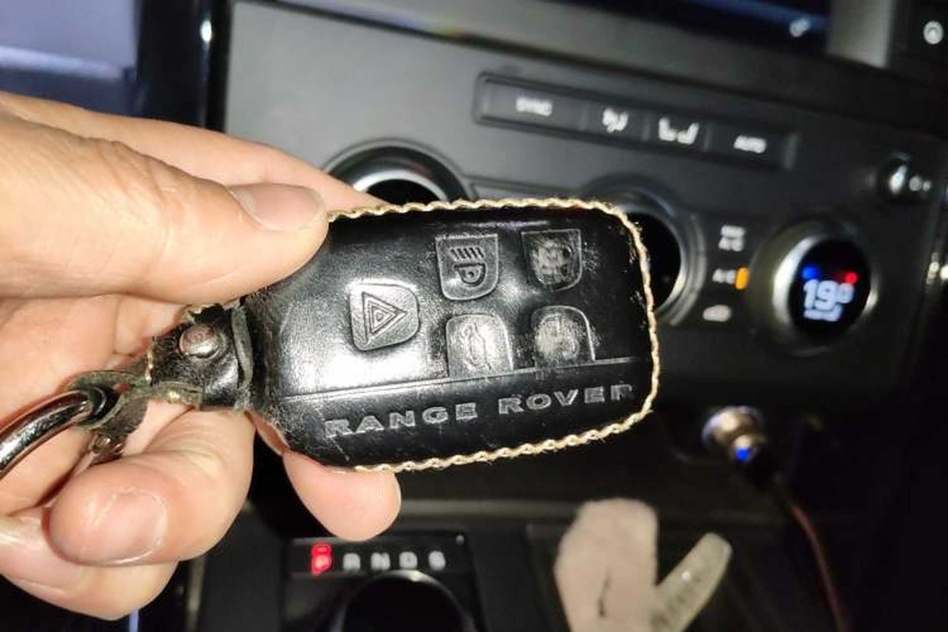 Used Land Rover Discovery 2017 3.0 SC V6 SE Vehicle Key