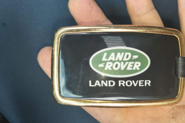 Used Land Rover Discovery 2017 3.0 SC V6 SE Vehicle Key