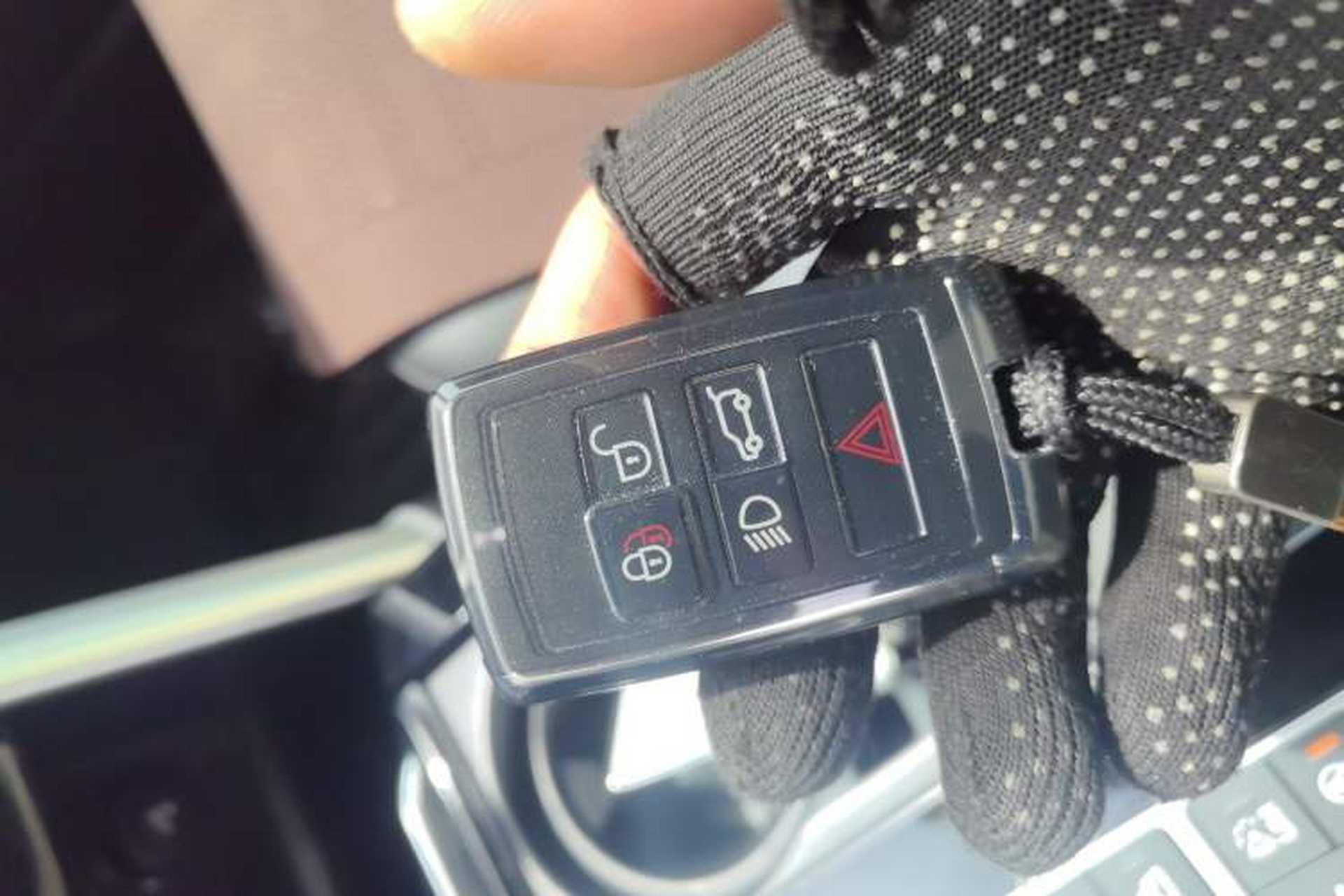 Used Land Rover Discovery 2017 3.0 SC V6 HSE Vehicle Key